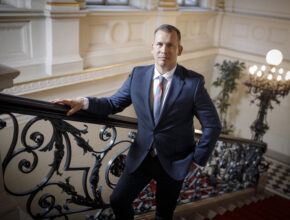 Rekord profit után jelentősen emelné osztalékát az OPUS